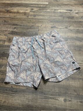 Rails Kian Coral Reef Men's Gray Coral-Print Swim Trunks XL 8" Inseam
